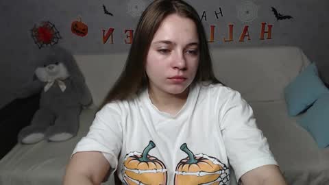 Snapshot of _sweet_lana_ chatting on October 28, 8:29 am Lana online show from October 28, 8:29 am