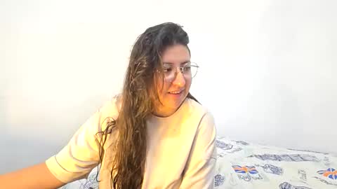 _sweet_melodyy online show from May 25, 3:51 pm