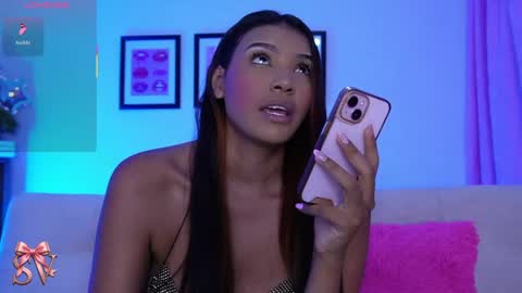 Snapshot of _sweet_vict0ria1 chatting on May 25, 2:06 am 0900 p.m a 0500 a.m Colombia time UTC -5 online show from May 25, 2:06 am
