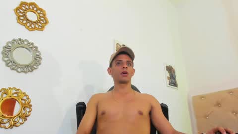 Snapshot of _tarek_ chatting on October 8, 6:05 pm _tarek_ online show from October 8, 6:05 pm