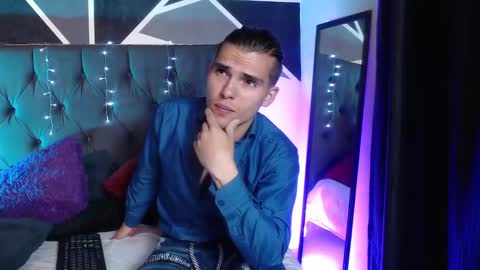 Snapshot of _tattoo_couple chatting on January 14, 9:51 pm    online show from January 14, 9:51 pm