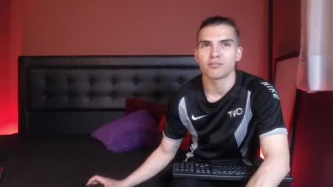 Snapshot of _tattoo_couple chatting on February 25, 3:05 pm    online show from February 25, 3:05 pm