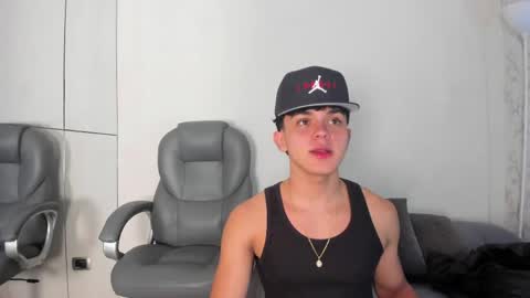 _taylorblack online show from March 30, 11:33 am