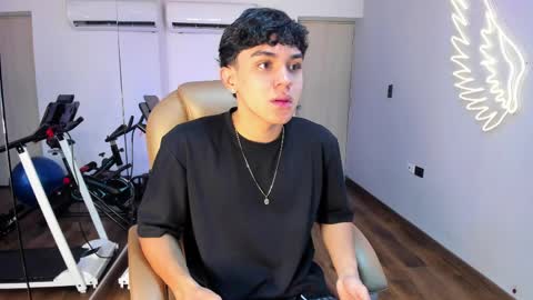 _taylorblack online show from April 1, 11:44 am