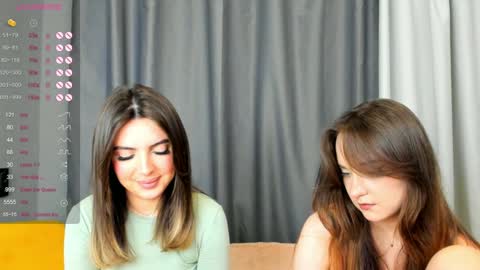 Snapshot of _teona_ann_for_you_ chatting on December 14, 9:18 am Teona and Annred hair online show from December 14, 9:18 am