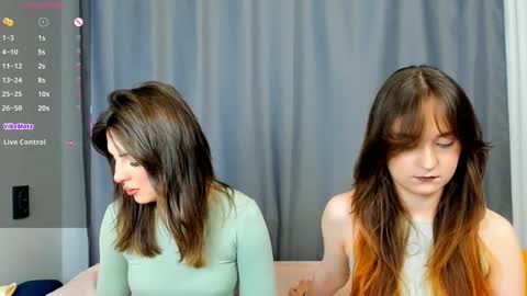 Snapshot of _teona_ann_for_you_ chatting on March 10, 6:38 am Teona and Annred hair online show from March 10, 6:38 am