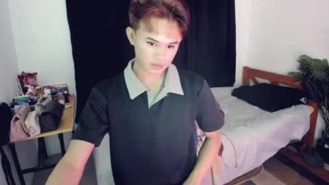 Snapshot of _tfuck69_ chatting on July 25, 10:57 am pm me online show from July 25, 10:57 am