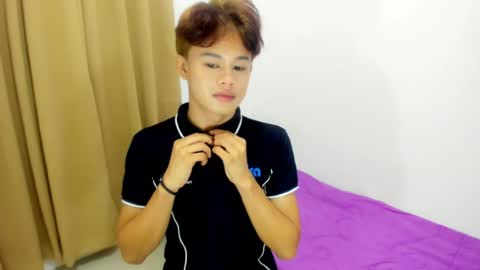Snapshot of _tfuck69_ chatting on August 3, 12:21 pm pm me online show from August 3, 12:21 pm