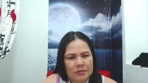 Snapshot of _thamaraa_ chatting on March 24, 2:38 am Tamara online show from March 24, 2:38 am