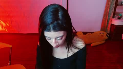 _the_dark_side_of_the_moon_ online show from March 30, 11:06 pm