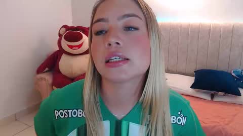 _tiffany1 online show from January 17, 11:30 pm