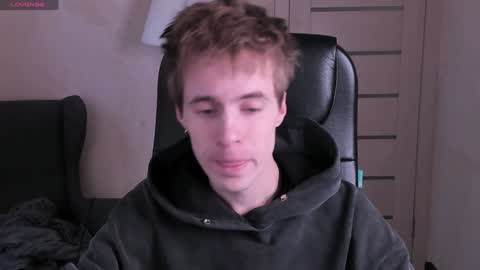 _tokyo_ghoul online show from December 4, 10:02 am