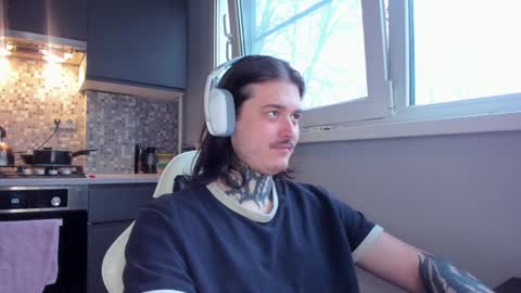 Snapshot of _torfin_ chatting on December 29, 8:55 am _torfin_ online show from December 29, 8:55 am