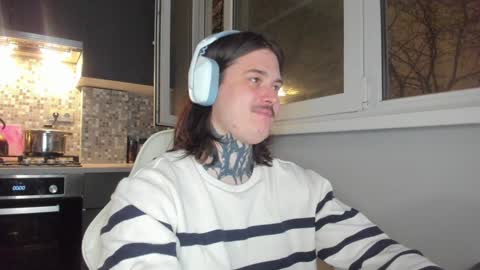 Snapshot of _torfin_ chatting on January 7, 4:48 pm _torfin_ online show from January 7, 4:48 pm