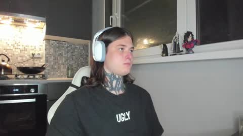 Snapshot of _torfin_ chatting on February 20, 9:09 pm _torfin_ online show from February 20, 9:09 pm