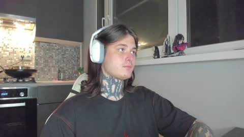 Snapshot of _torfin_ chatting on March 7, 1:53 am _torfin_ online show from March 7, 1:53 am