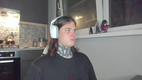 Snapshot of _torfin_ chatting on March 8, 3:39 am _torfin_ online show from March 8, 3:39 am