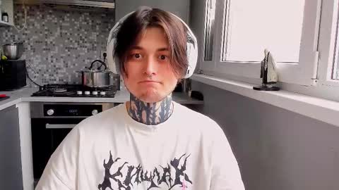 Snapshot of _torfin_ chatting on February 19, 9:05 am _torfin_ online show from February 19, 9:05 am