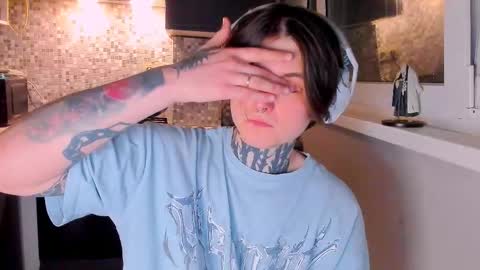 Snapshot of _torfin_ chatting on March 8, 11:19 pm _torfin_ online show from March 8, 11:19 pm