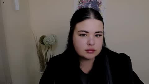 Snapshot of _trisha_li chatting on September 30, 11:37 am Trisha online show from September 30, 11:37 am