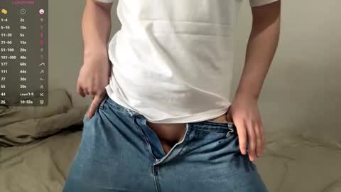 Snapshot of _twinkboy__ chatting on February 26, 9:19 am _twinkboy__ online show from February 26, 9:19 am