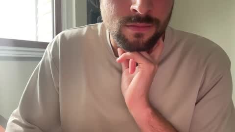 Snapshot of _ur_happy_meal chatting on December 23, 8:14 pm DJ online show from December 23, 8:14 pm