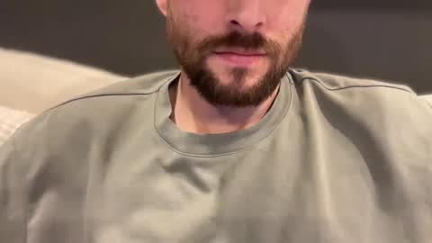 Snapshot of _ur_happy_meal chatting on March 23, 3:10 am DJ online show from March 23, 3:10 am