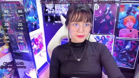 Snapshot of _urcutekitty chatting on February 11, 10:07 pm online show from February 11, 10:07 pm