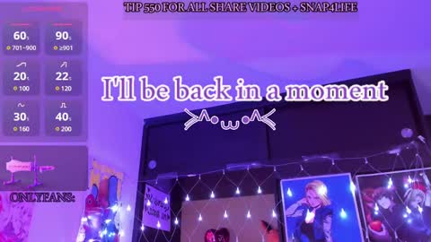 Snapshot of _urcutekitty chatting on February 19, 6:43 pm online show from February 19, 6:43 pm