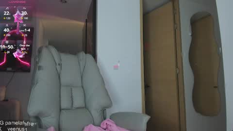 stephany online show from April 26, 11:02 pm