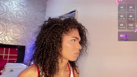 Snapshot of _vennuss_ chatting on November 14, 5:17 am Venus online show from November 14, 5:17 am