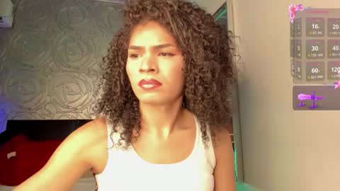 Snapshot of _vennuss_ chatting on November 30, 3:54 am Venus online show from November 30, 3:54 am