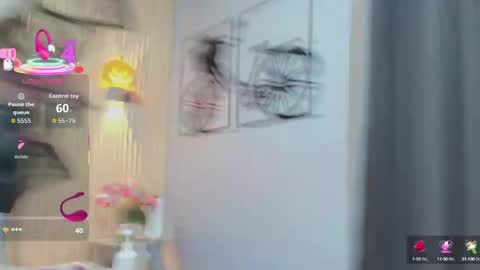 Snapshot of _veronica_tits chatting on October 8, 3:37 am Veronica online show from October 8, 3:37 am
