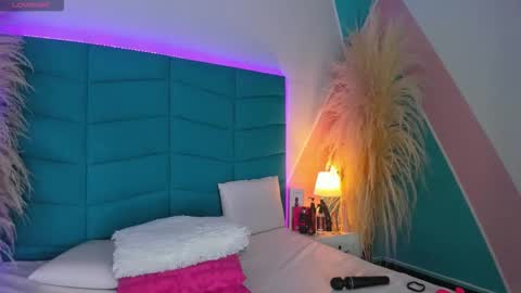 Victoria online show from March 8, 2:04 am