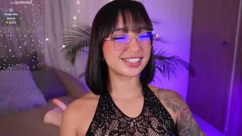 VICTORIA online show from October 15, 1:17 am