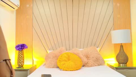 _victoria_gb online show from October 27, 12:53 pm