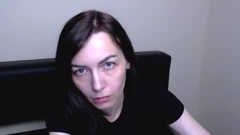 Vio online show from June 10, 4:39 pm