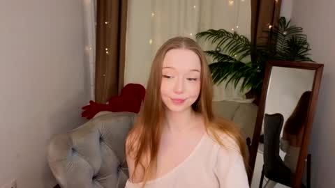 Violet online show from December 7, 11:34 pm