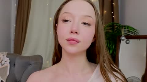 Violet online show from January 13, 2:28 am