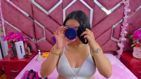 _violeta18_ online show from October 21, 3:07 am