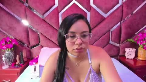 _violeta18_ online show from November 4, 3:27 am
