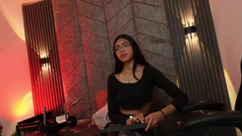   online show from April 21, 7:28 pm