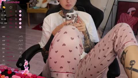 Alis online show from September 26, 9:13 am