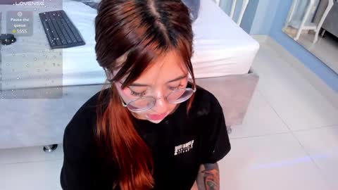 Snapshot of _vix555_ chatting on January 8, 2:25 pm Vix online show from January 8, 2:25 pm