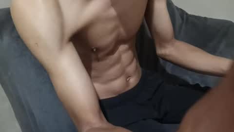 _vov_ online show from April 21, 12:22 pm