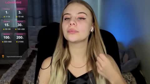 Snapshot of _wednesday_addams_ chatting on September 25, 7:56 am Vera online show from September 25, 7:56 am