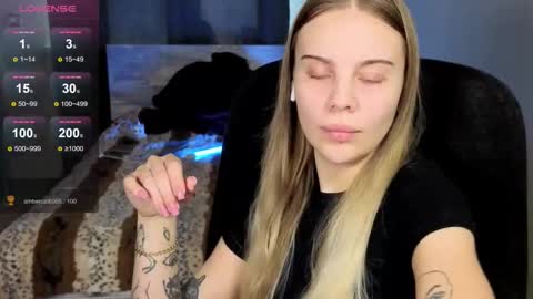 Snapshot of _wednesday_addams_ chatting on October 9, 8:12 am Vera online show from October 9, 8:12 am