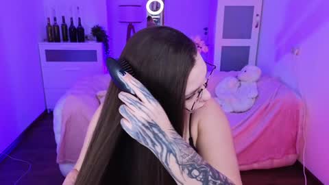 Wendy online show from December 25, 1:19 pm