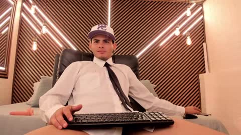 Snapshot of _white_fox_ chatting on February 7, 4:16 am white fox online show from February 7, 4:16 am