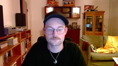 _whoisthatguy_ online show from February 7, 4:54 pm